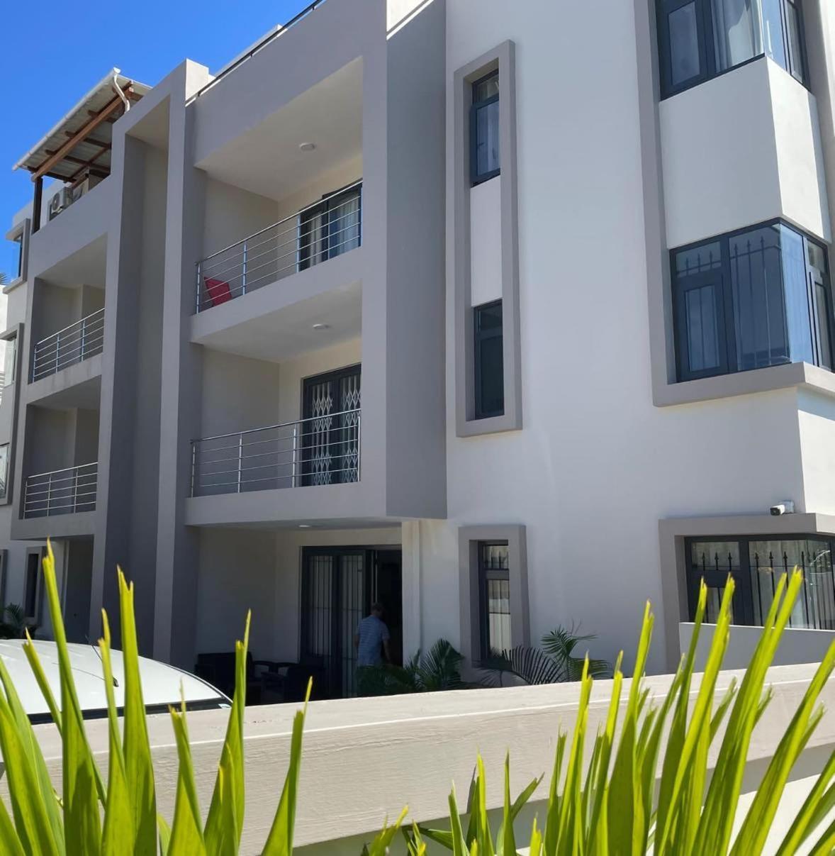 Seasand-Entire Luxury 3 Bd Condo - Close To Beach Flic-en-Flacq Εξωτερικό φωτογραφία